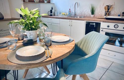 Rielasingen-Worblingen Apartment | Seebrise Ferienwohnung, Auszeit in ruhiger Lage, Bodensee Nähe, Privatparkplatz, Wlan, Smart TV