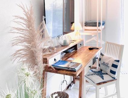 Rielasingen-Worblingen Apartment | Seebrise Ferienwohnung, Auszeit in ruhiger Lage, Bodensee Nähe, Privatparkplatz, Wlan, Smart TV