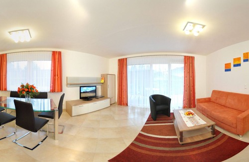 Faak am See House | Seebungalow am Faaker See - new apartment with 90m ² with private beach