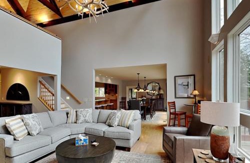 Swanton House | Seek A Sunset