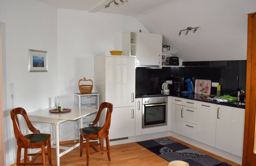 Arlaching Apartment | Seelilie, 36 sqm, 1 bedroom, balcony and lake view