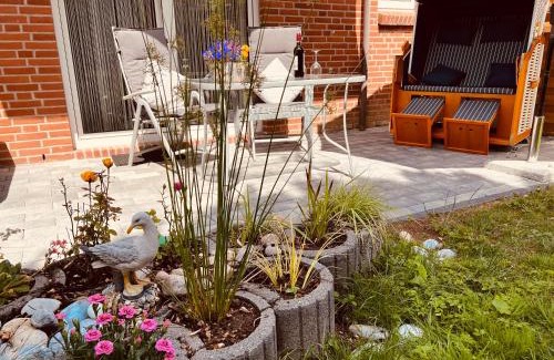 Schoenhagen Apartment | SeeLund - Meeresrauschen lauschen - ruhiges sonniges Apartment mit Garten und Terrasse nahe Strand und Ostsee