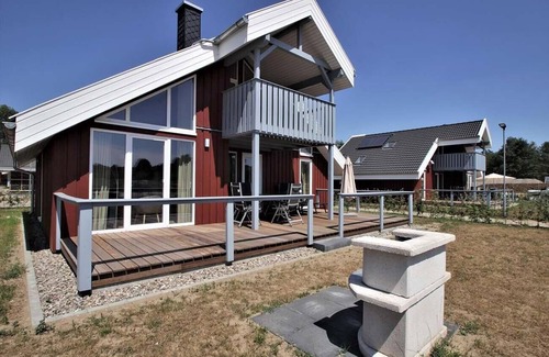 Mirow House | Seeschwalbe Classic 309 - Großzügiges Ferienhaus mit Eigener Sauna und Whirlpool