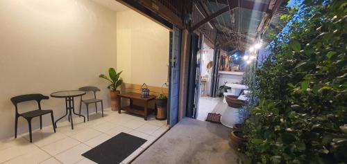 Prachuap Khiri Khan Apartment | SeeSea in town