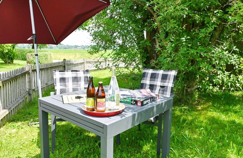 Uebersee Apartment | Seethal-Chiemseestrand - Modern top-floor apartment near the lake? Overseas