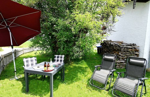 Uebersee Apartment | Seethal-Chiemseestrand - Modern top-floor apartment near the lake? Overseas