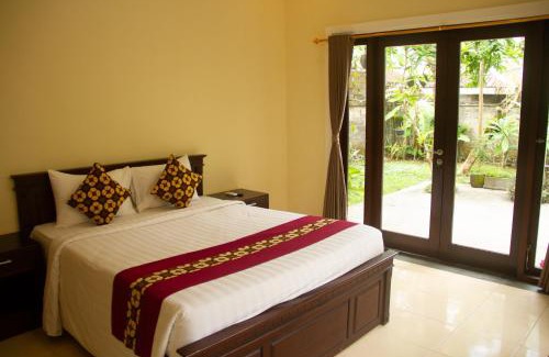 Sanur Kauh House | Sekar Waru Homestay