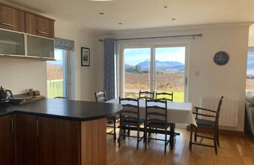 Achachork House | Self Catering Accommodation, Portree, Isle of Skye Panoramic Views of Cuillins
