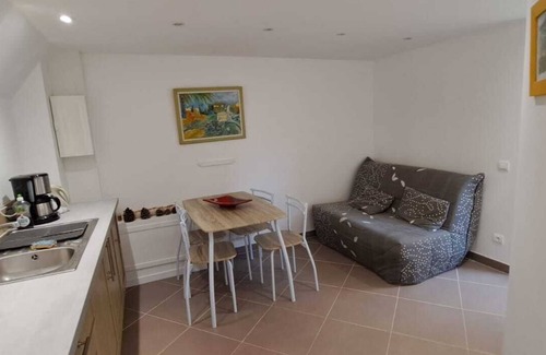 Montoison Condo | Self-catering cottage with swimming pool in the Drôme countryside