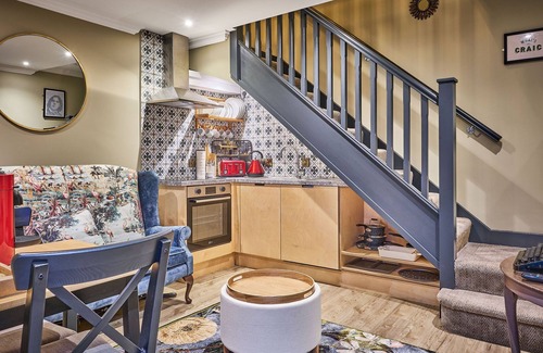 Londonderry Apartment | Self contained 1 bedroom apartment at The Lawrence