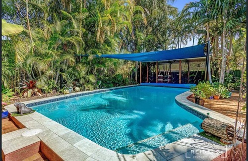 Scarborough Cabin | Self Contained 1 bed granny flat - walk to the water & parks