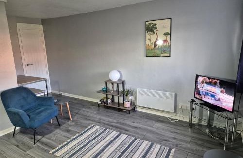 Kirkdale Apartment | Self-contained 1 bedroom flat