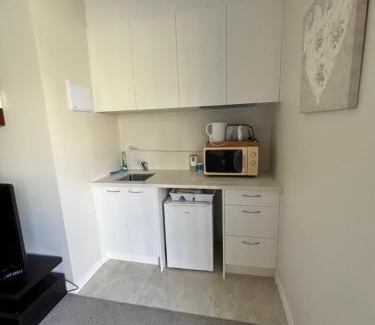 Silverdale House | Self contained central Silverdale