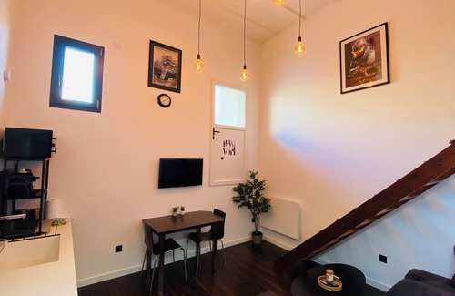 Decines-Charpieu Apartment | Self-contained flat in villa near EUREXPO Lyon, LDLC ARENA GROUPAMA STADIUM