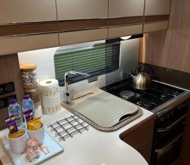Corsham House | Self Contained Holiday Home Caravan
