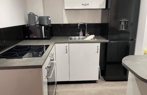 Dollis Hill Apartment | Self contained one bedroom flat in Dollis Hill