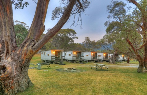 Crackenback House | Self Contained Park Cabin