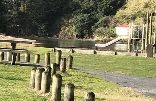 Kaeo Apartment | Self contained unit close to beautiful white sandy beach