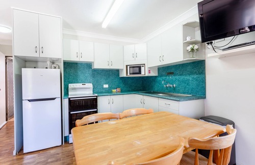 Yeppoon Apartment | Self contained unit on the beach.