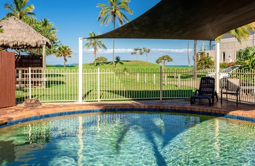 Yeppoon Apartment | Self contained unit on the beach.