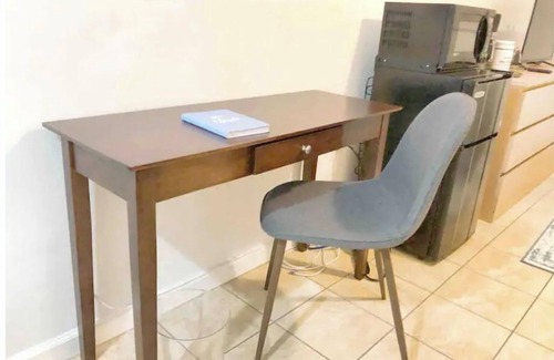 Providencia Park House | Self Distance with Pool Disney+ Netflix Hulu