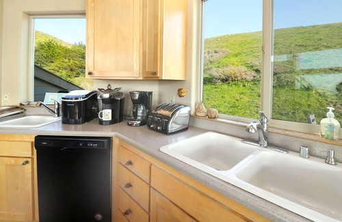 Dillon Beach House | Selkie Seas - Views of the Ocean