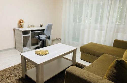 Carei Apartment | SELLADA APARTAMENT - Free Private Parking,AC,Wi-Fi