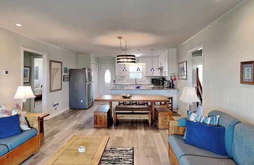 Topsail Beach House | Sellers | Canal Front + Pet Friendly!