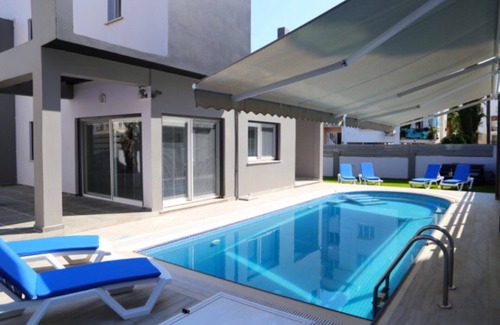 Zeytinlik Villa | SEMA VILLA WITH PRIVATE POOL IN THE HEART KYRENIA TOWN. SLEEPS 8.