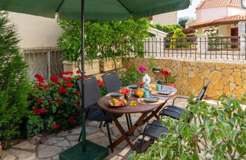 Diakofto Apartment | Semeli House In Diakopto, close to Beach & Odontotos