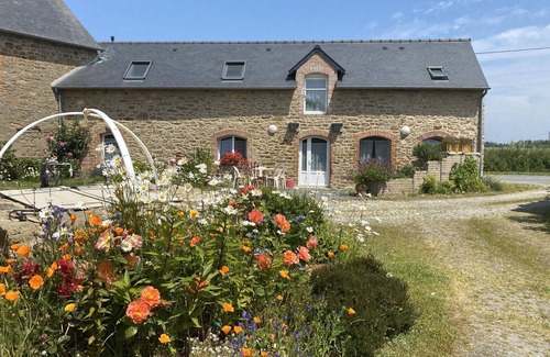 Saint-Meloir-des-Ondes House | Semi-detached house, St. Méloir-des-Ondes