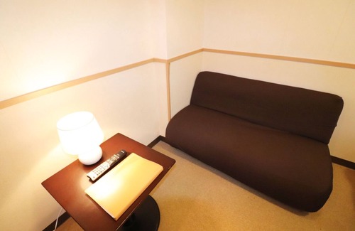 Kabukicho Hotel | semi double room /Shinjuku-ku Tokyo
