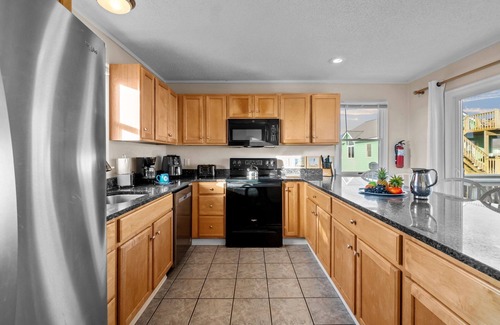 Avon House | Semi Oceanfront, Beach Access, Private Pool, Hot Tub, & Dog Friendly