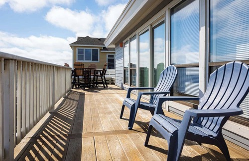 Whalehead Beach House | Semi-Oceanfront w/Heated Pool, Hot tub, Cabana, Ocean Views