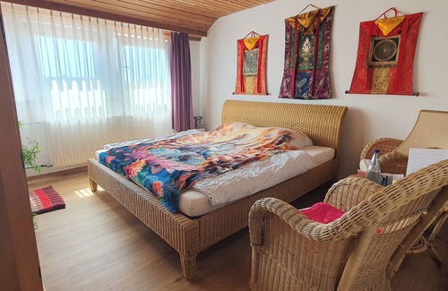 Kaufbeuren Bed & Breakfast | Seminarhaus Arya Maitreya