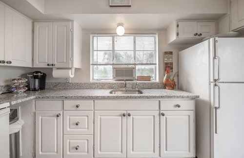 Old Seminole Heights Apartment | Seminole Heights TAMPA - Foodie Capital - walk to breweries