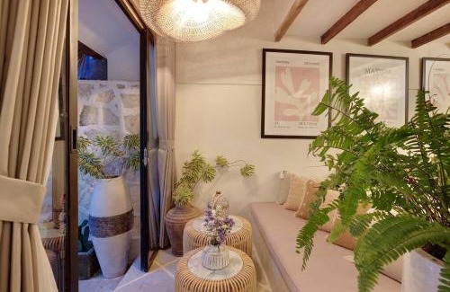 Dyanapura Villa | Seminyak Beach Bungalow Studio #2 with Private Pool