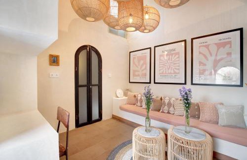Dyanapura House | Seminyak Beach Bungalow Studio Villa 1 with private pool SBB1