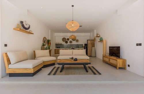Central Seminyak Villa | Seminyak Design Spacious 2 Bedr Villa Private Pool - Alamanda Livia 2BR