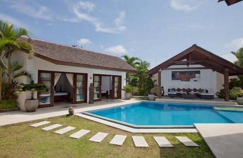 Nakula Villa | Seminyak Modern 3 Bedroom Pool Villa