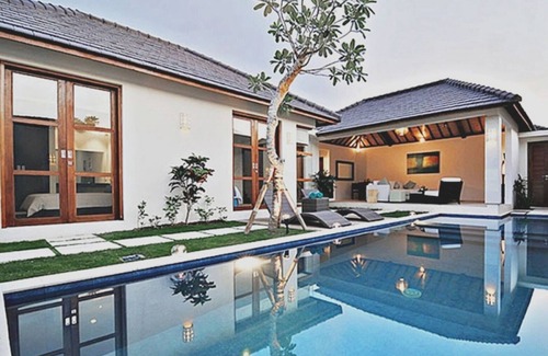 North Legian Villa | Seminyak, Near Beach, Great Location &Value, 2 Bdr