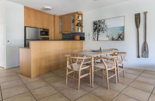 Sunshine Beach Apartment | SEMPRE 5 - beach, location and pool