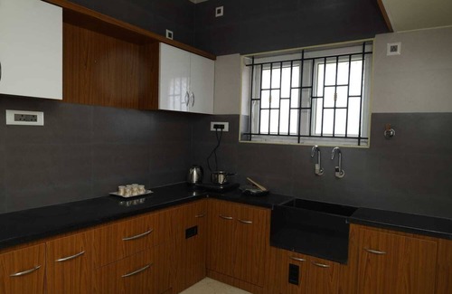 Tiruchirappalli Hotel | Sendhuran Residence