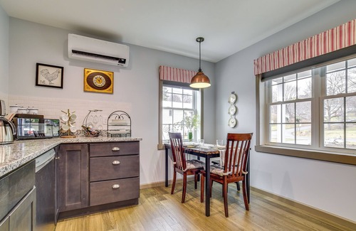 Valois Apartment | Seneca Lake Wine Trail Studio w/Balcony & Views!