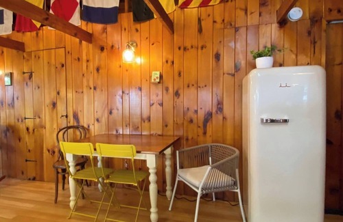 Valois Cabin | Seneca Lakefront Cabin & Beach Cottage