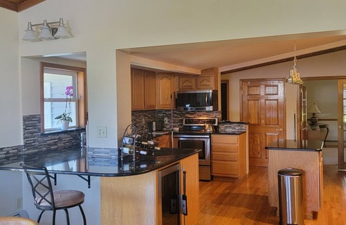 Baldwinsville House | Seneca Riverfront Spa! Hot tub, Pool + Sauna. Deep Water Docks and boat launch!