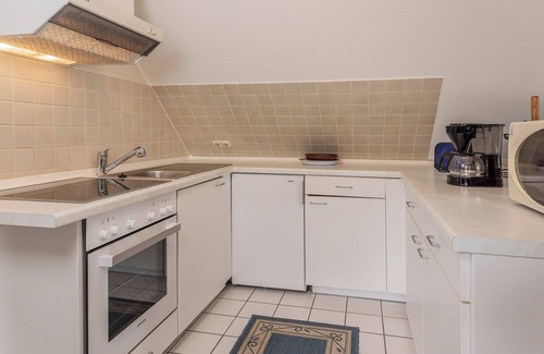 Harlesiel Apartment | Sensational in every respect: the upper floor apartment offers space for 2 to 3 p