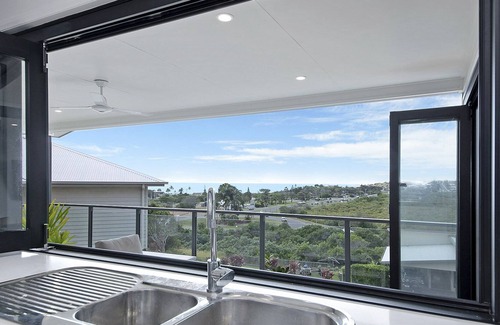 Yeppoon House | Sensational Seaview Home