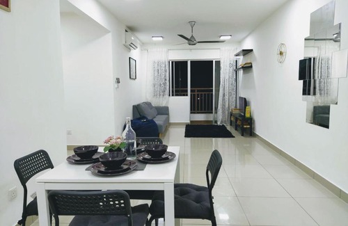Ijok Apartment | Sentrovue Puncak Alam Apartment