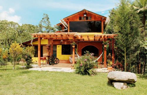 Mindo House | Senz Chalet Riverside - Mindo